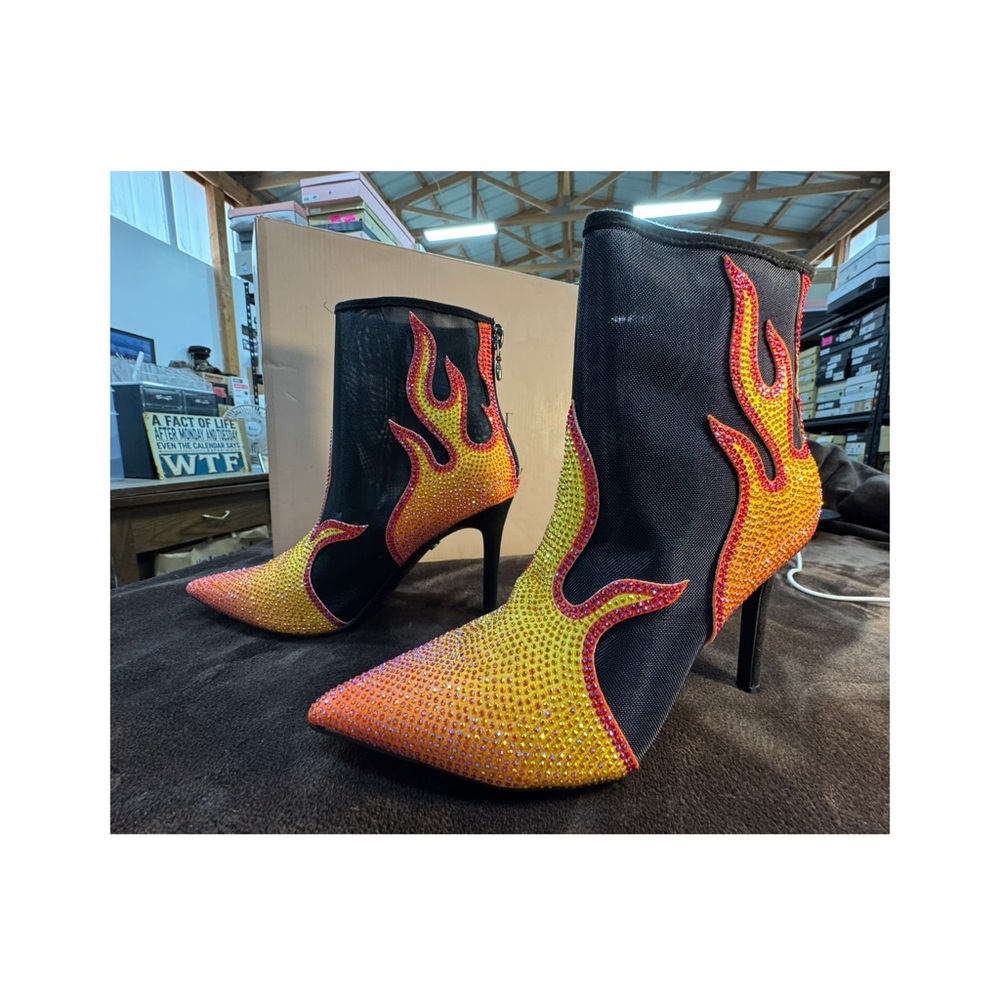 Thalia Sodi Black and Orange Flame Ankle Boots 6.5 - Picture 6 of 10